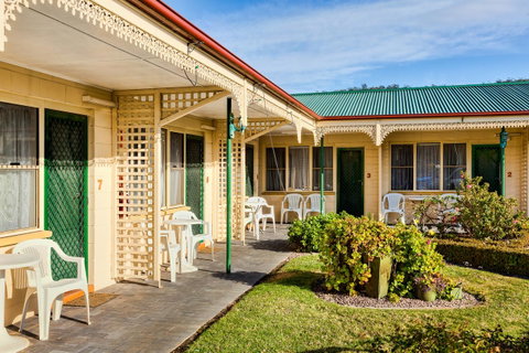 Wintersun Gardens Motel - Melbourne Tourism 37
