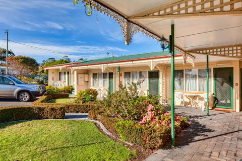 Wintersun Gardens Motel - Melbourne Tourism 27