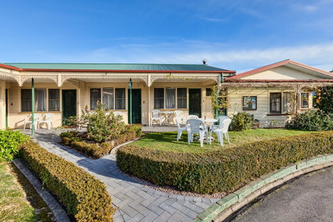 Wintersun Gardens Motel - Melbourne Tourism 25