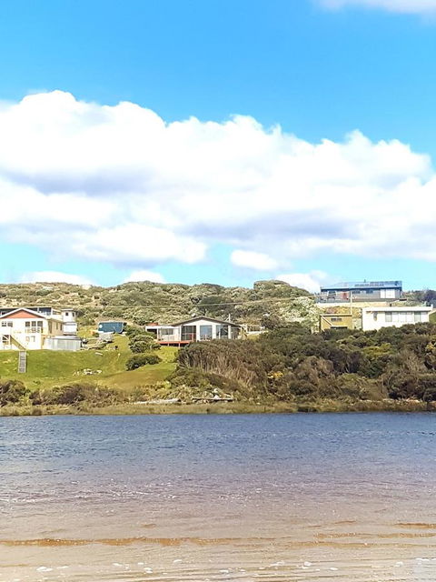 Ocean View Cottage - Melbourne Tourism 6