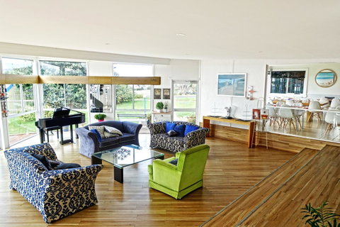 Diamond Island Resort - Melbourne Tourism 1