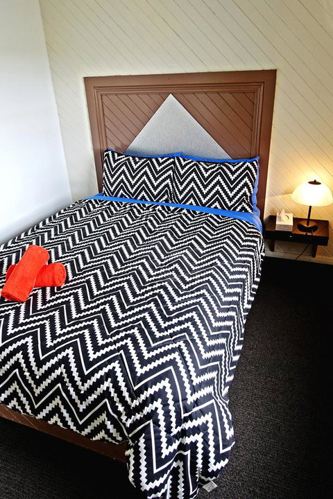 Diamond Island Resort - Melbourne Tourism 14