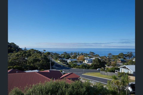 Bicheno Views On Douglas - Melbourne Tourism 6