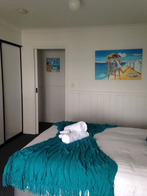 KINGFISHER COTTAGE Beachfront At The Binalong Bay - Melbourne Tourism 25