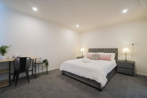 Amazing Sea Views Luxury Guest House - Melbourne Tourism 20