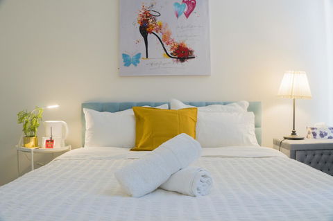 Amazing Sea Views Luxury Guest House - Melbourne Tourism 2