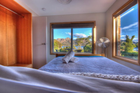 Freycinet Stone Studio 3 - Feldspar - Melbourne Tourism 8