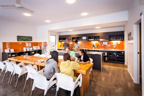 The Island Accommodation - Melbourne Tourism 19