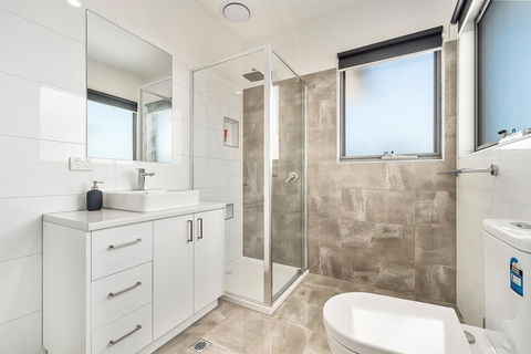 Rosewater Townhouses Dromana - Melbourne Tourism 19