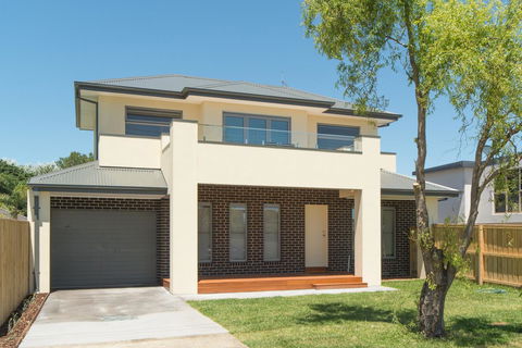 Rosewater Townhouses Dromana - Melbourne Tourism 26