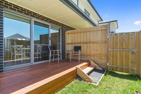 Rosewater Townhouses Dromana - Melbourne Tourism 6