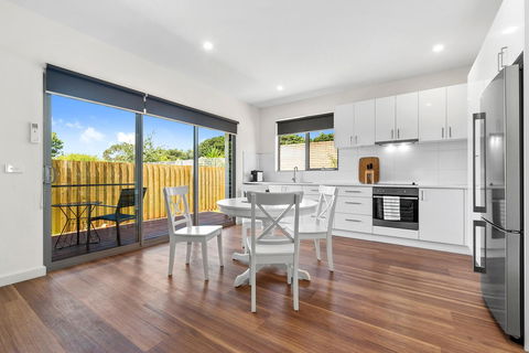 Rosewater Townhouses Dromana - Melbourne Tourism 9