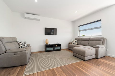 Rosewater Townhouses Dromana - Melbourne Tourism 25