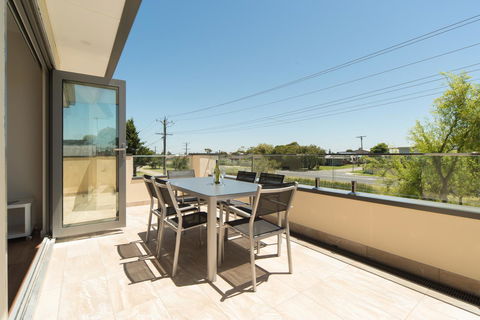 Rosewater Townhouses Dromana - Melbourne Tourism 27