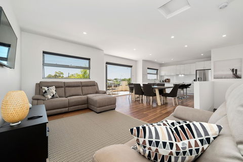 Rosewater Townhouses Dromana - Melbourne Tourism 0