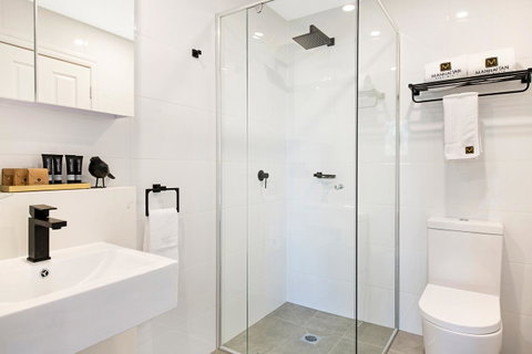 Manhattan Apartments - Notting Hill - Melbourne Tourism 20