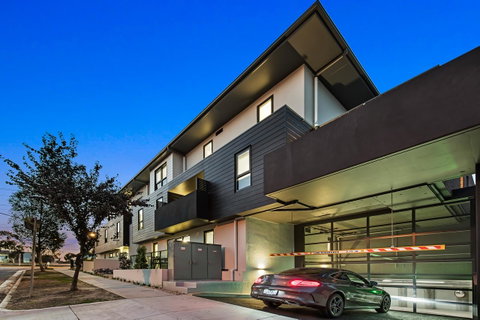 Manhattan Apartments - Notting Hill - Melbourne Tourism 30