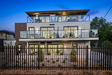 Manhattan Apartments - Notting Hill - Melbourne Tourism 16