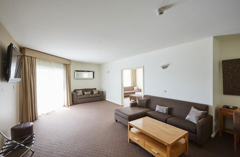 Mornington Hotel - Melbourne Tourism 20