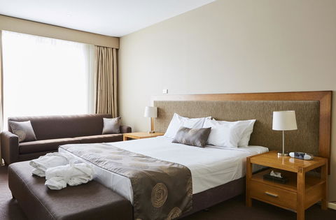 Mornington Hotel - Melbourne Tourism 23