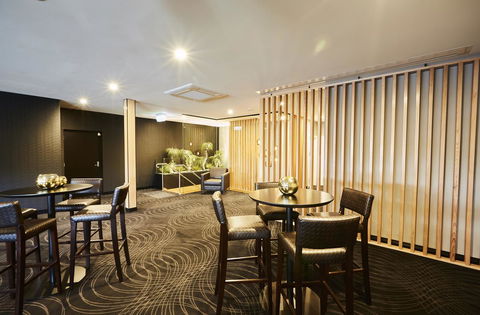 Mornington Hotel - Melbourne Tourism 13