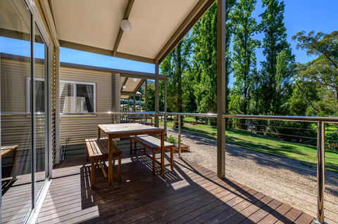 Bright Riverside Holiday Park - Melbourne Tourism 5