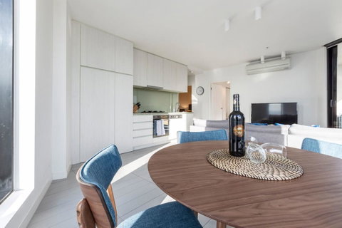2Bedroom Apartment With Views In Docklands Next To CBD & Marvel Stadium - Melbourne Tourism 3