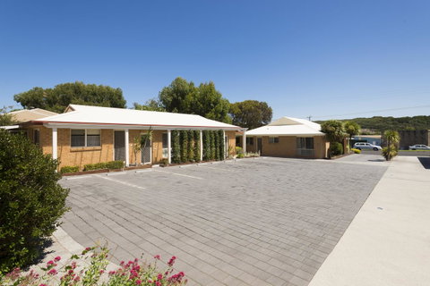 Port Campbell Parkview Motel & Apartments - Melbourne Tourism 37