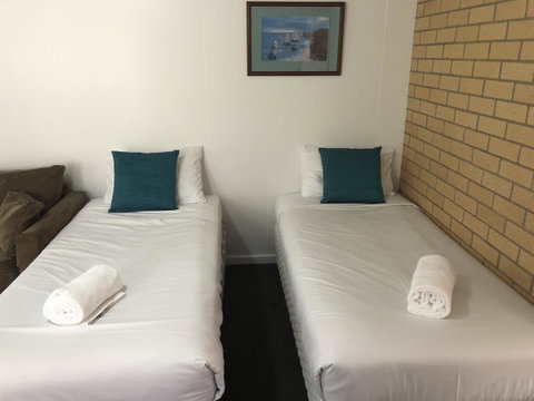 Port Campbell Parkview Motel & Apartments - Melbourne Tourism 6