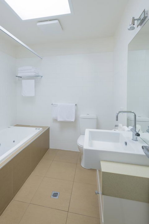 Port Campbell Parkview Motel & Apartments - Melbourne Tourism 34