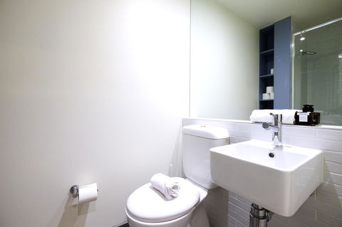 Mono Apartments On Franklin Street - Melbourne Tourism 23