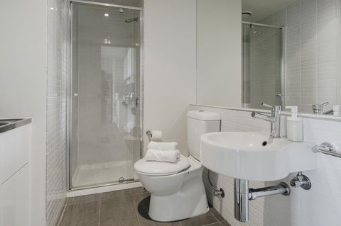 Mono Apartments On Franklin Street - Melbourne Tourism 21