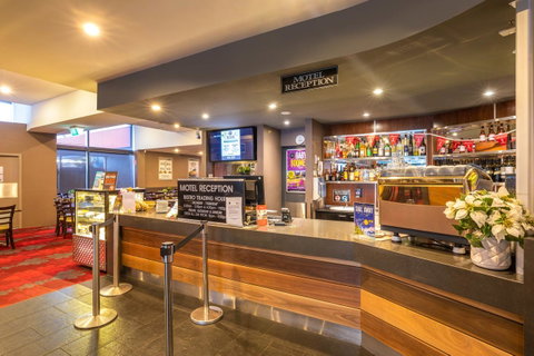 Nightcap At Keysborough Hotel - Melbourne Tourism 9