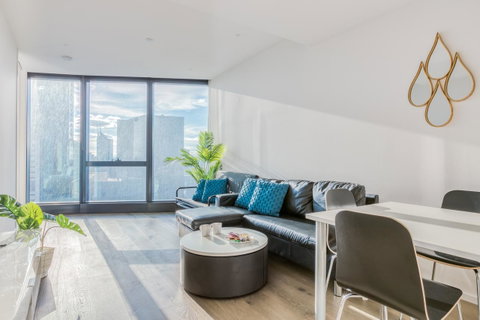 New Eureka 108 Hotel Apartments - Melbourne Tourism 6
