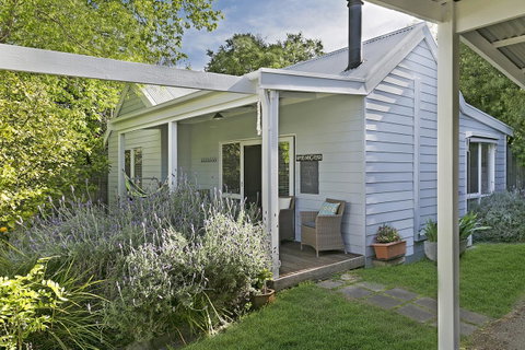 Bilinga Cottages - Melbourne Tourism 1