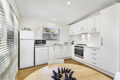 Bilinga Cottages - Melbourne Tourism 12