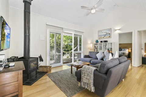 Bilinga Cottages - Melbourne Tourism 5