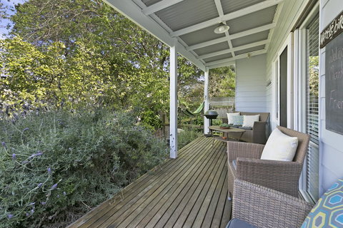 Bilinga Cottages - Melbourne Tourism 2