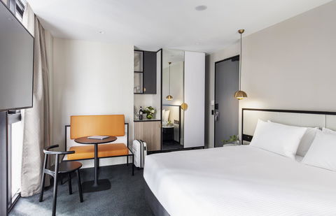 Brady Hotels Jones Lane - Melbourne Tourism 6