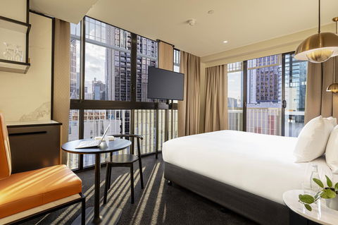 Brady Hotels Jones Lane - Melbourne Tourism 3