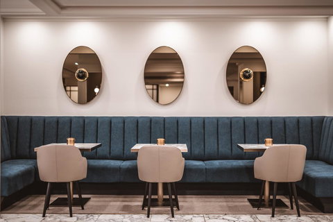 The Savoy Hotel On Little Collins Melbourne - Melbourne Tourism 4