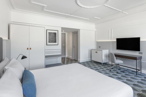 The Savoy Hotel On Little Collins Melbourne - Melbourne Tourism 15