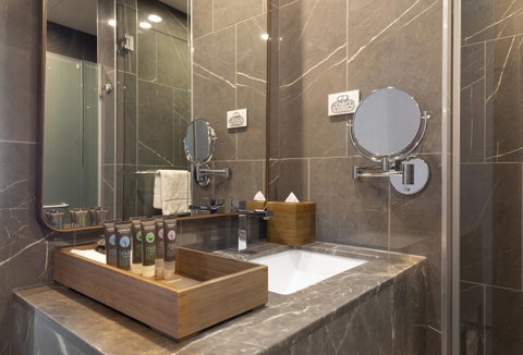 Novotel Melbourne Central - Melbourne Tourism 5