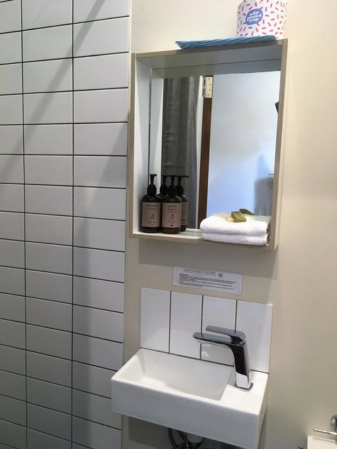 The Alexandra Hotel - Melbourne Tourism 13