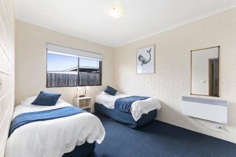 Allambi Holiday Apartments - Melbourne Tourism 11