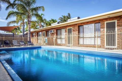 Allambi Holiday Apartments - Melbourne Tourism 14