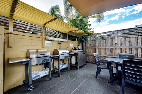 Allambi Holiday Apartments - Melbourne Tourism 30