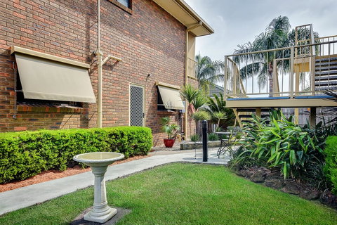 Allambi Holiday Apartments - Melbourne Tourism 39