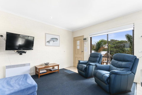 Allambi Holiday Apartments - Melbourne Tourism 17