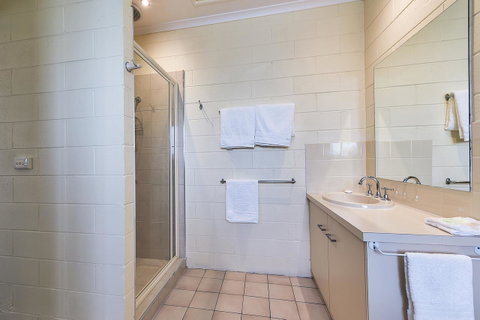 Allambi Holiday Apartments - Melbourne Tourism 28